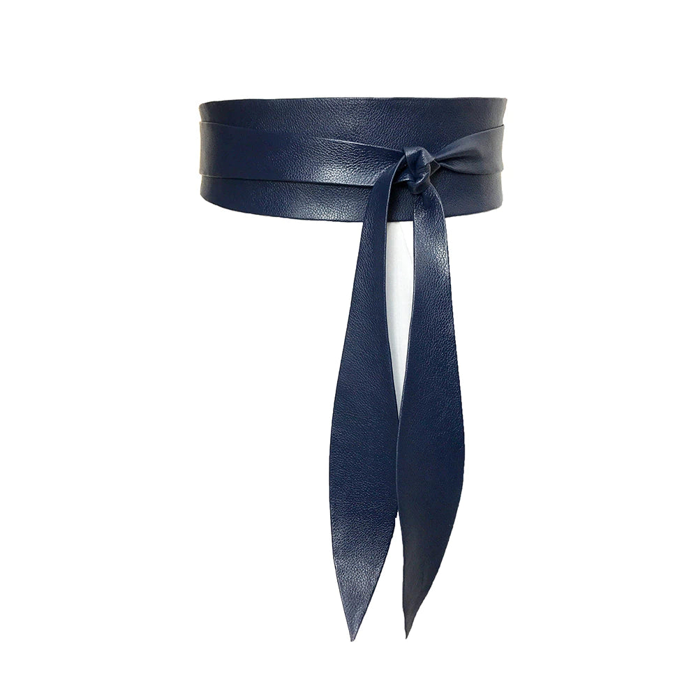 Cinto Ângela (Faixa Azul Marinho 2 Voltas). Em até 4 x R$ 42,47. Sem Juros.