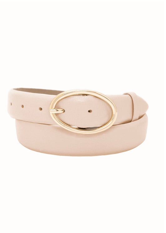 Cinto Couro Bibiana (Off-white com Fivela Dourada). Em até 4x R$ 39,75. Sem juros.