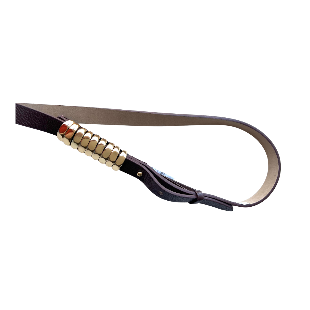 Cinto Couro Maria (Marrom com Fivela Dourada). Em até 4x R$ 47,25