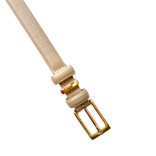 Cinto Couro Gabi (Nude com Fivela Dourada). Em até 4x R$ 41,25.
